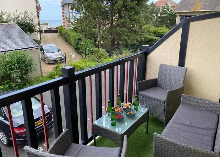 Magnifique Vue A 50 M De La *